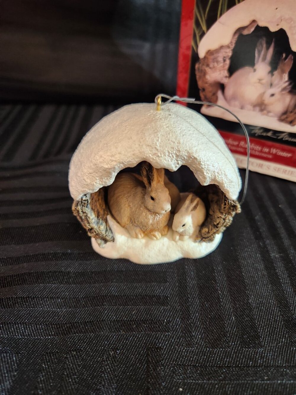 Hallmark Keepsake Ornament Snowshoe Rabbits in Winter 1997 w/ Box